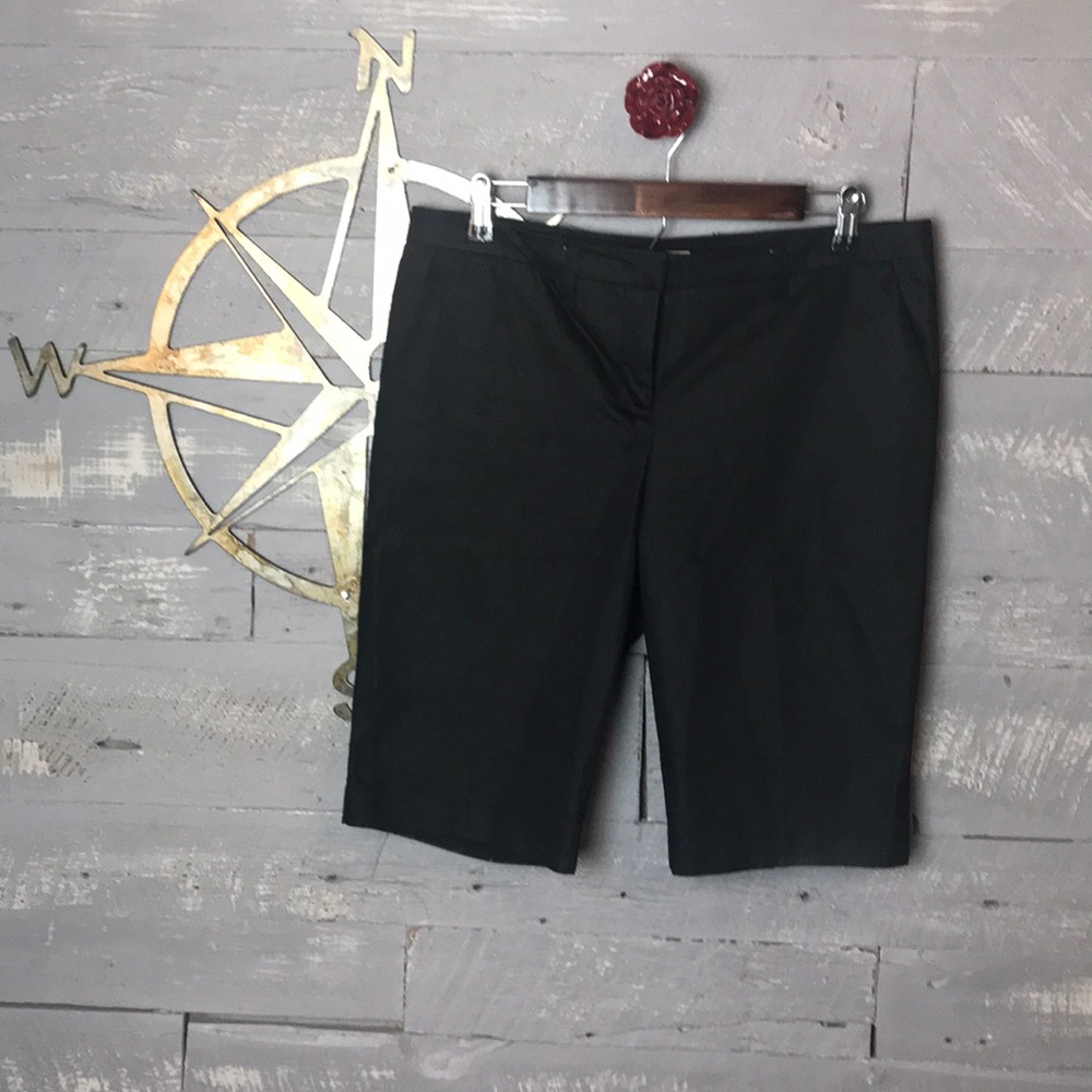Classy Bermuda shorts